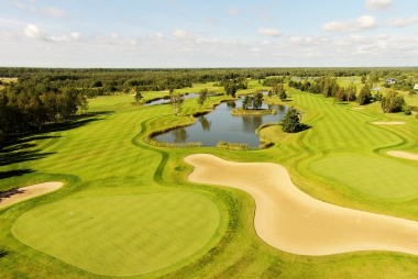 Elegantne golfipuhkus, üks öö